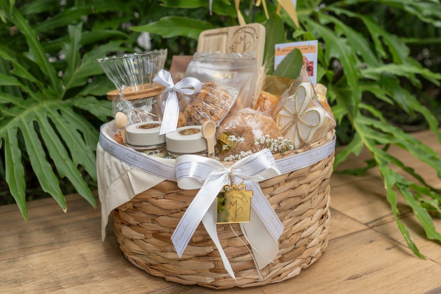 Cesta de Café da Manhã Premium – Amor Infinito 3