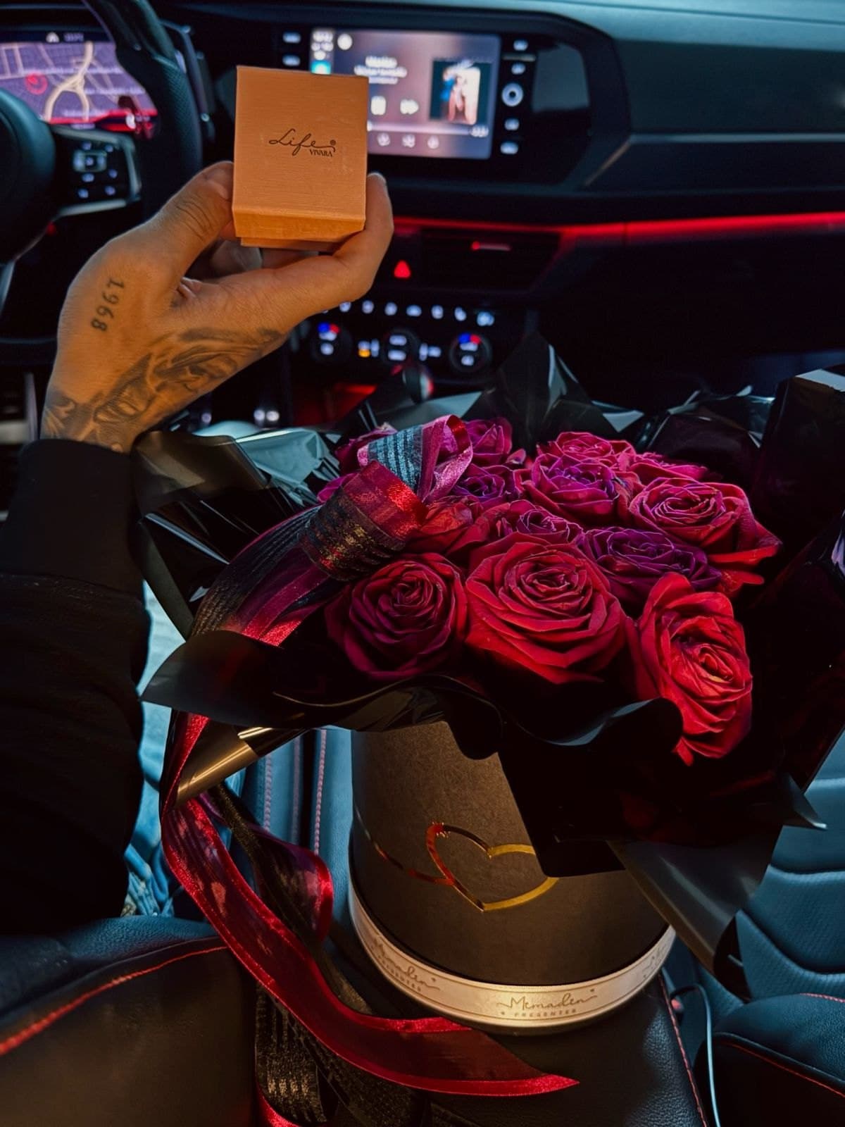 Box Pura Essência | Box de Flores Vermelha 3