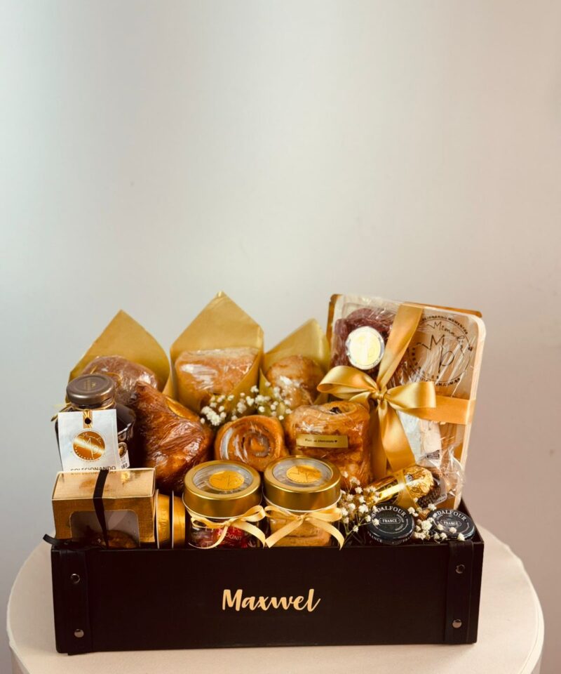 Cesta de Café da Manhã Gourmet Premium